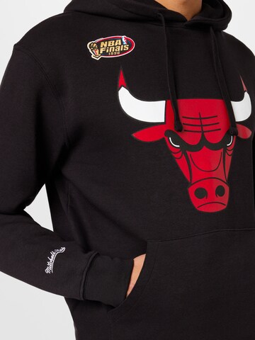 Mitchell & Ness - Sudadera 'Chicago Bulls' en negro