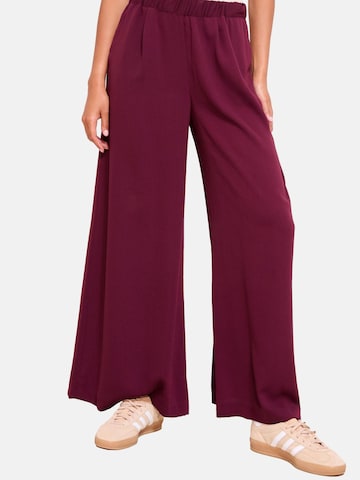 Friends Like These Wide Leg Hose in Rot: Vorderseite