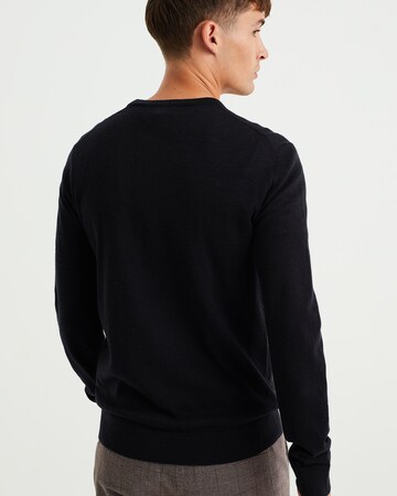 WE Fashion Sweater in Black