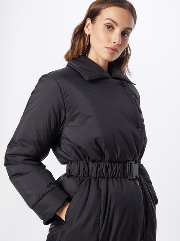 Manteau d’hiver 'DAGMAR' OBJECT en noir