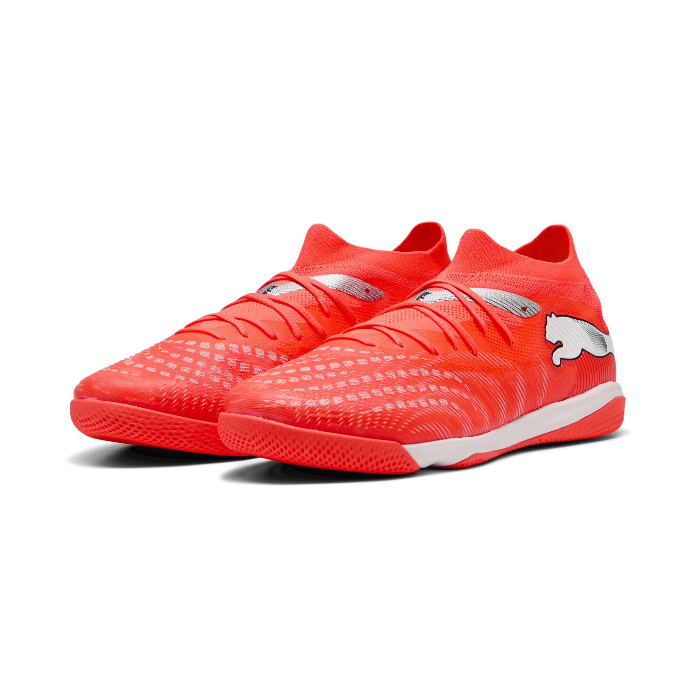 PUMA Soccer shoe 'Future 9 Match' in Red