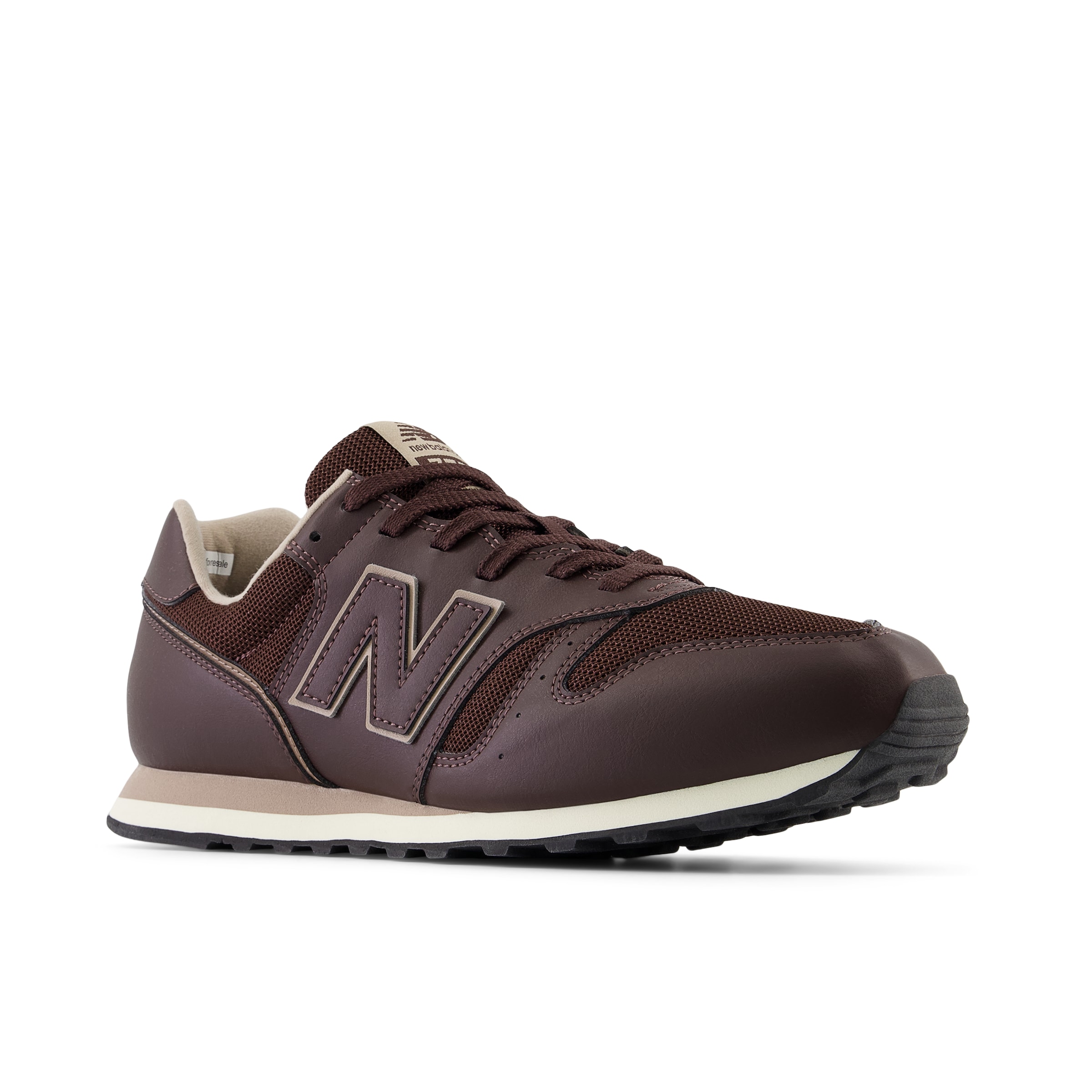 new balance Sneakers in Brown: front