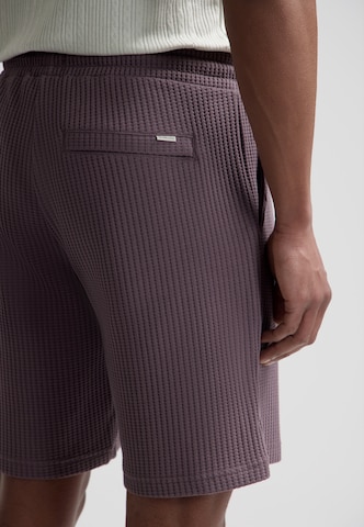 Dstrezzed Regular Shorts in Lila