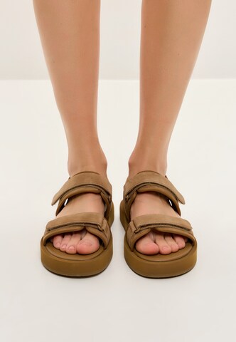 CESARE GASPARI Sandal in Beige