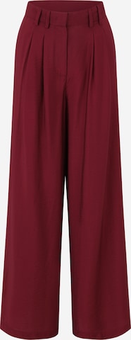 Guido Maria Kretschmer Women Pleat-front trousers 'Finja' in Red: front