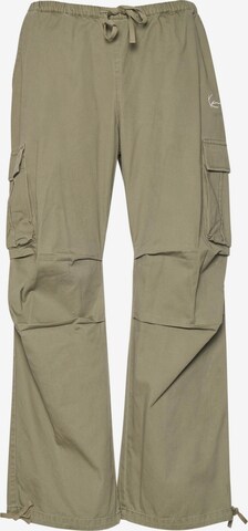 Karl Kani Loosefit Broek in Groen: voorkant