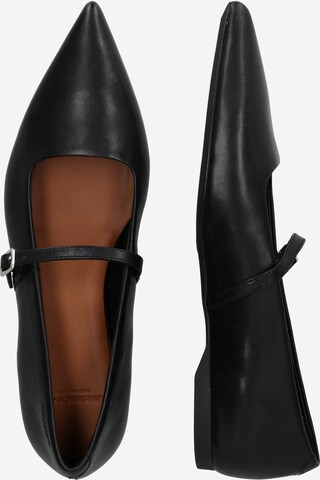 VAGABOND SHOEMAKERS - Sabrina com tiras 'HERMINE' em preto