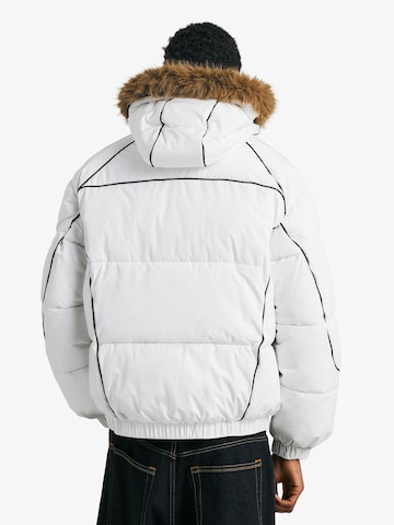 Veste d’hiver Bershka en blanc