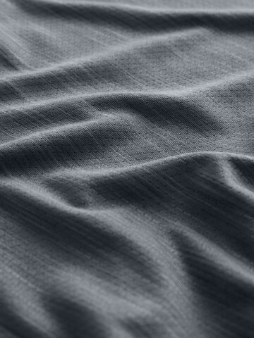 Next - Camiseta funcional en gris