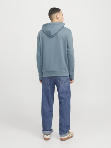 JACK & JONES Sweatshirt i blå