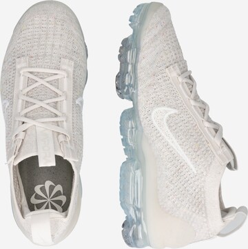 Nike Sportswear Низкие кроссовки 'AIR VAPORMAX 2021 FK' в Серый