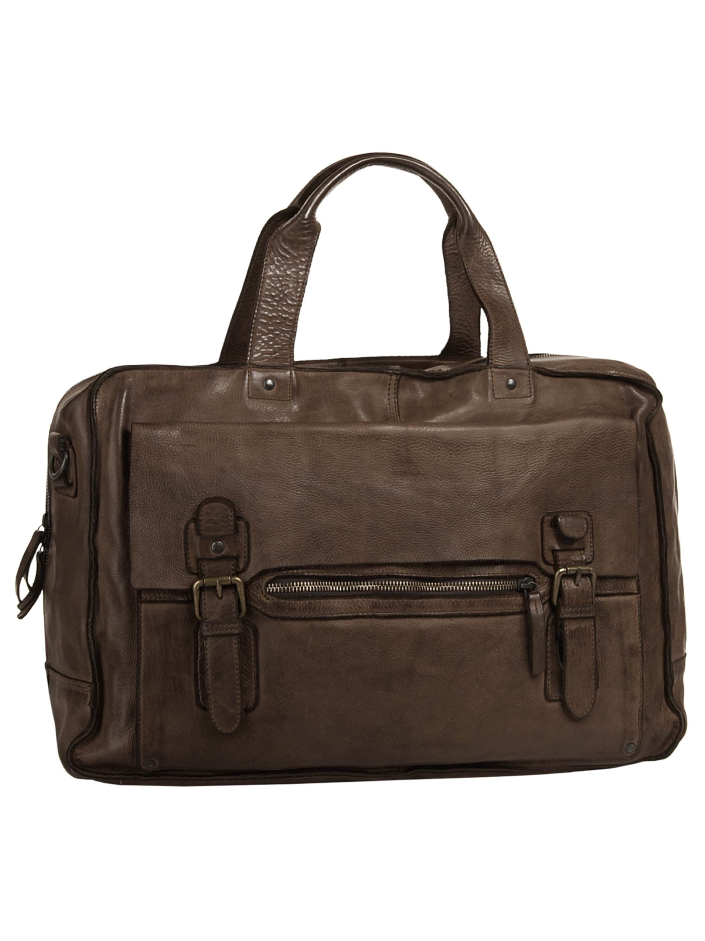 Harold's Travel Bag in Brown
