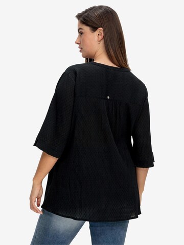 SHEEGO Tunic in Black