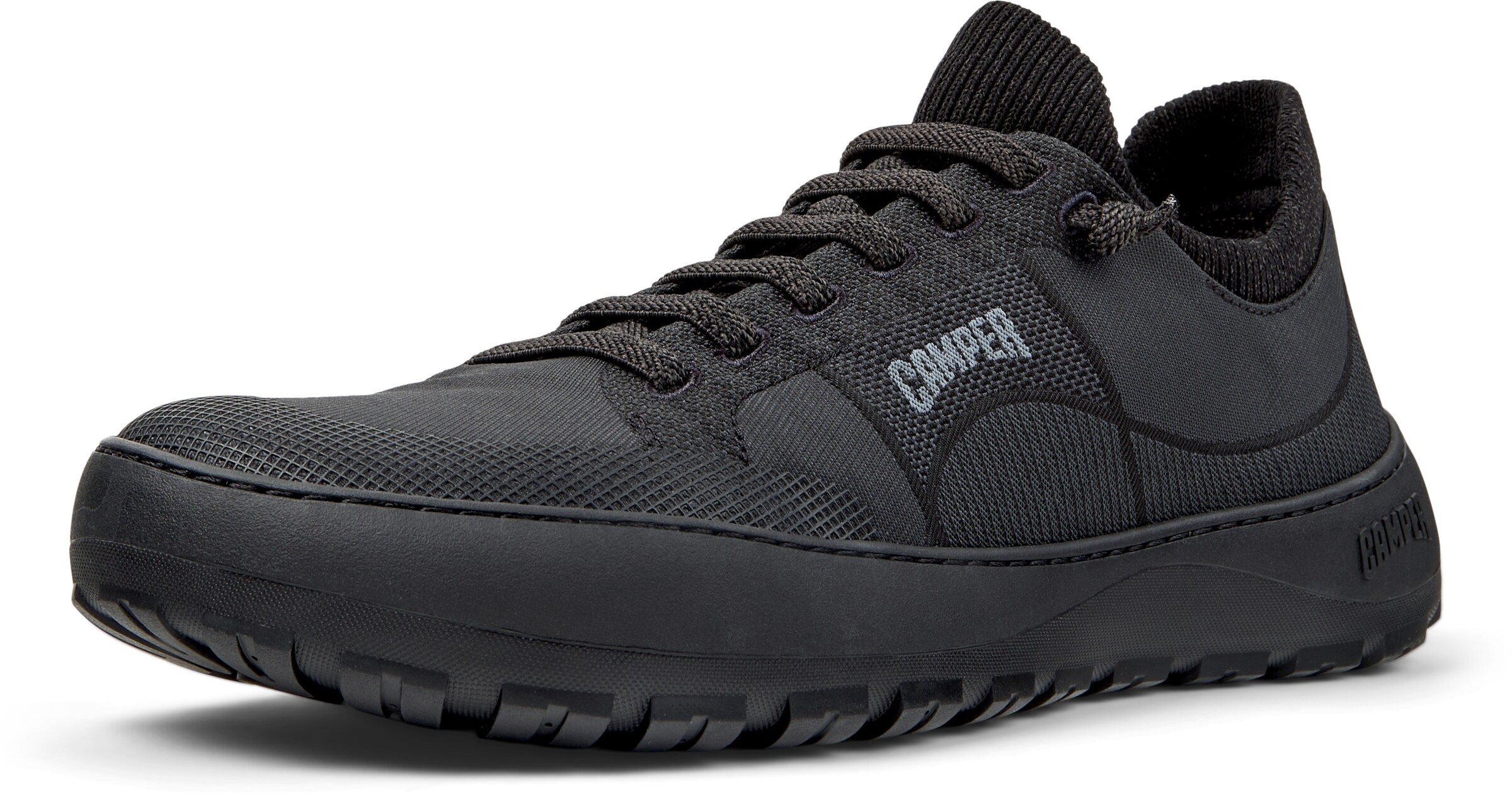 Baskets basses 'Peu Serra' CAMPER en noir : devant