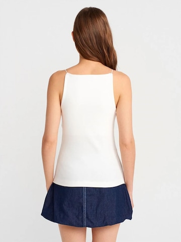 Dilvin Top in White