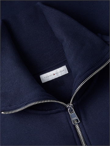 TOMMY HILFIGER Sweatshirt i blå