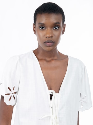 Influencer Μπλούζα σε λευκό