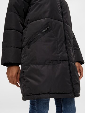 MAMALICIOUS Płaszcz zimowy w kolorze czarny