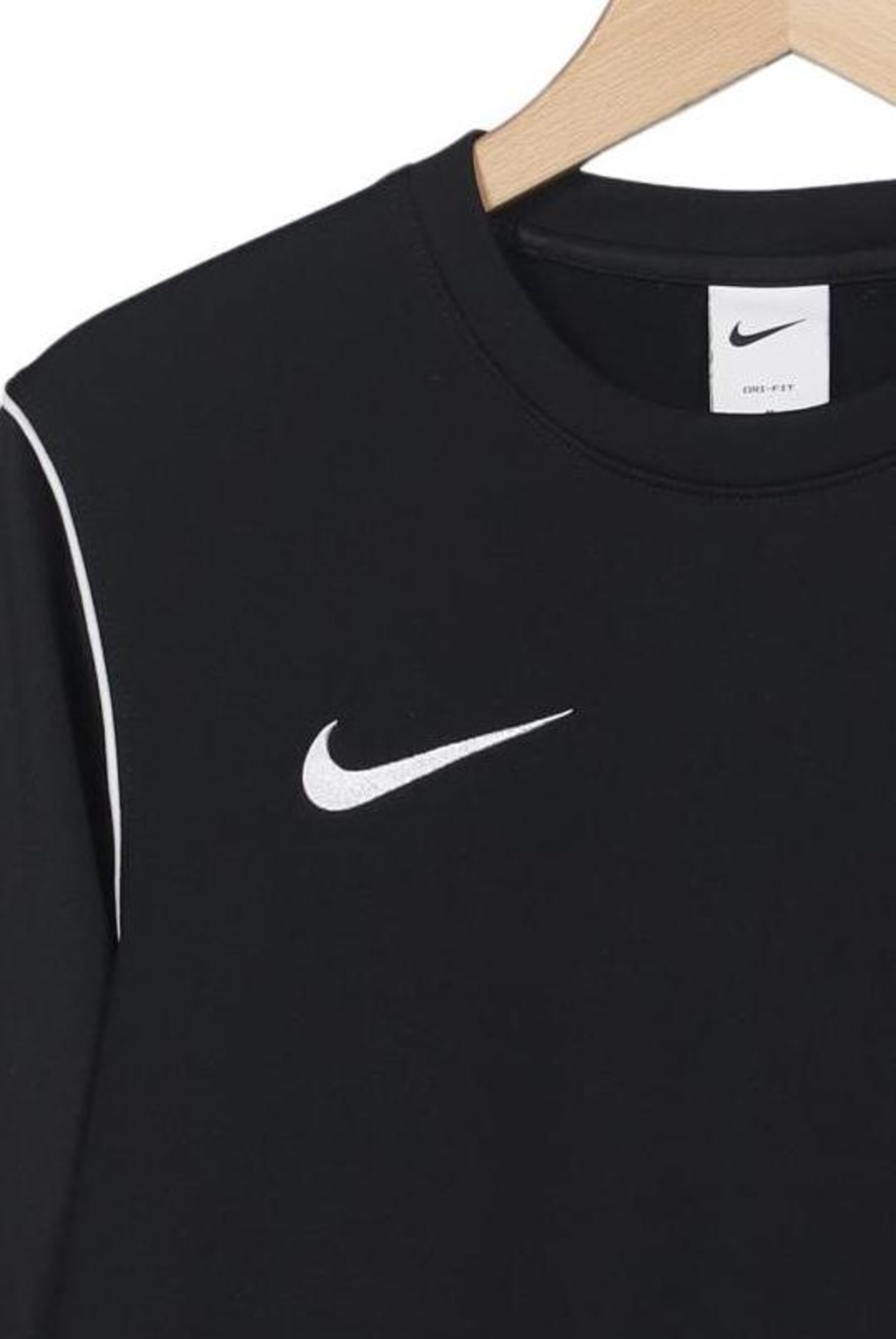 NIKE Sweater M in Schwarz