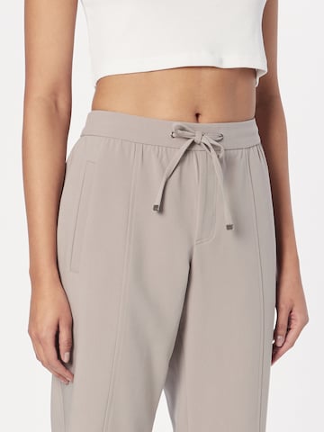 ESPRIT - regular Pantalón de pinzas 'Munich' en gris