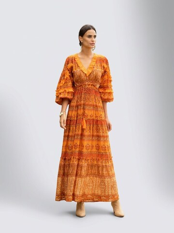Miss June Jurk in Oranje