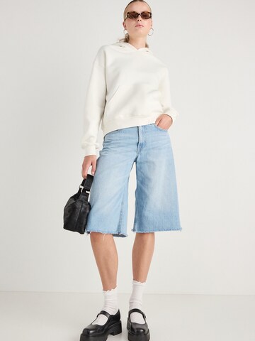 Gina Tricot Sweatshirt in Beige