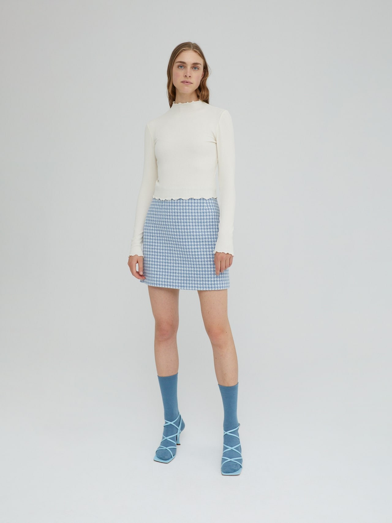 EDITED Producten Shirt 'Daniela' Beige