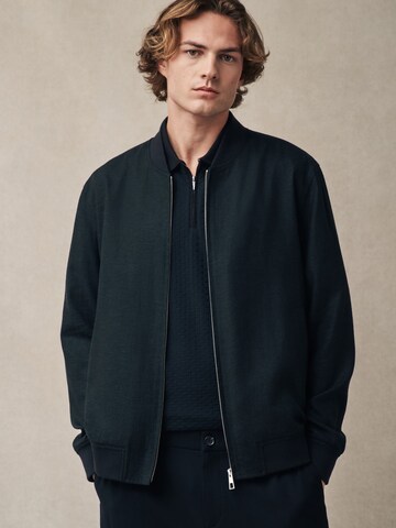 Next Jacke in Schwarz: Vorderseite