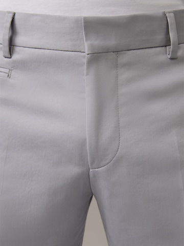 Coupe slim Pantalon à plis 'Kyle' STRELLSON en gris