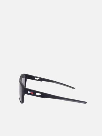TOMMY HILFIGER Sonnenbrille‌‌‌‌‌‌‌‌‌‌ in Schwarz