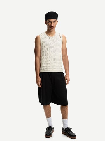 Bershka Shirt in White