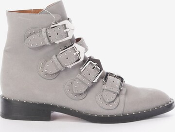 Givenchy Dress Boots in 38 in Grey: front