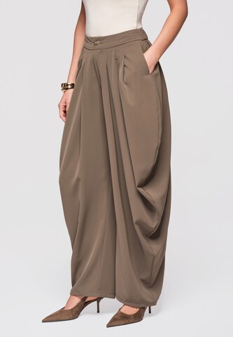 Ombre Barrel Trousers in Green