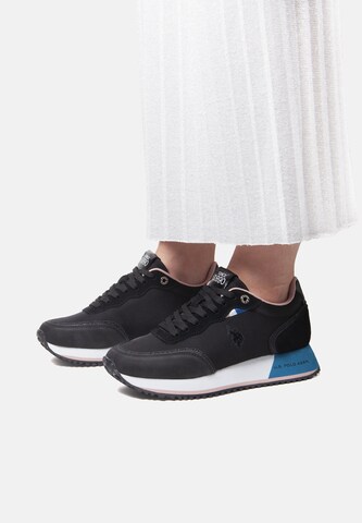 U.S. POLO ASSN. Sneaker in Schwarz: Vorderseite
