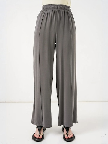 Pantalon Bigdart en gris : devant