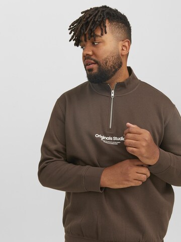 Jack & Jones Plus Sweatshirt 'VESTERBRO' in Braun