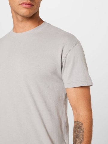 Maglietta di Abercrombie & Fitch in grigio