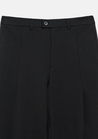 s.Oliver Wide leg Pleat-front trousers in Black: front