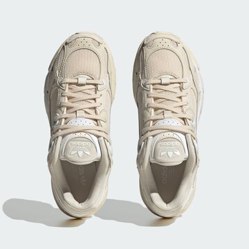 ADIDAS ORIGINALS Sneaker low 'Astir' i beige