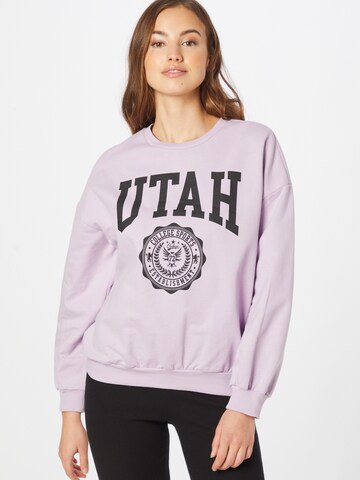 Sweat-shirt 'DREAMER ACADEMY' ONLY en violet : devant