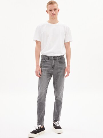 ARMEDANGELS Regular Jeans 'Aro' in Grey