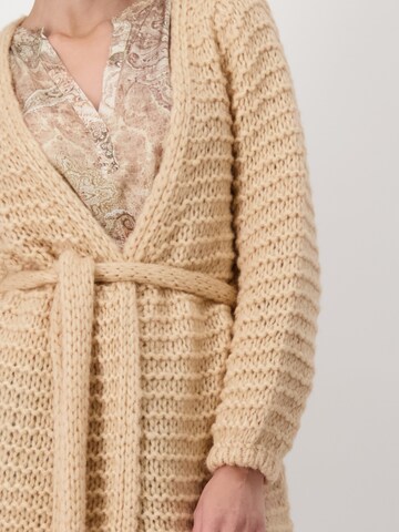 Giacchetta di monari in beige