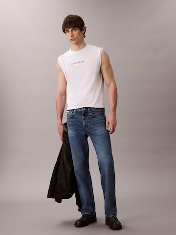 T-Shirt Calvin Klein en blanc