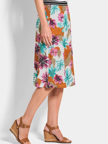 Goldner Rock in Mischfarben