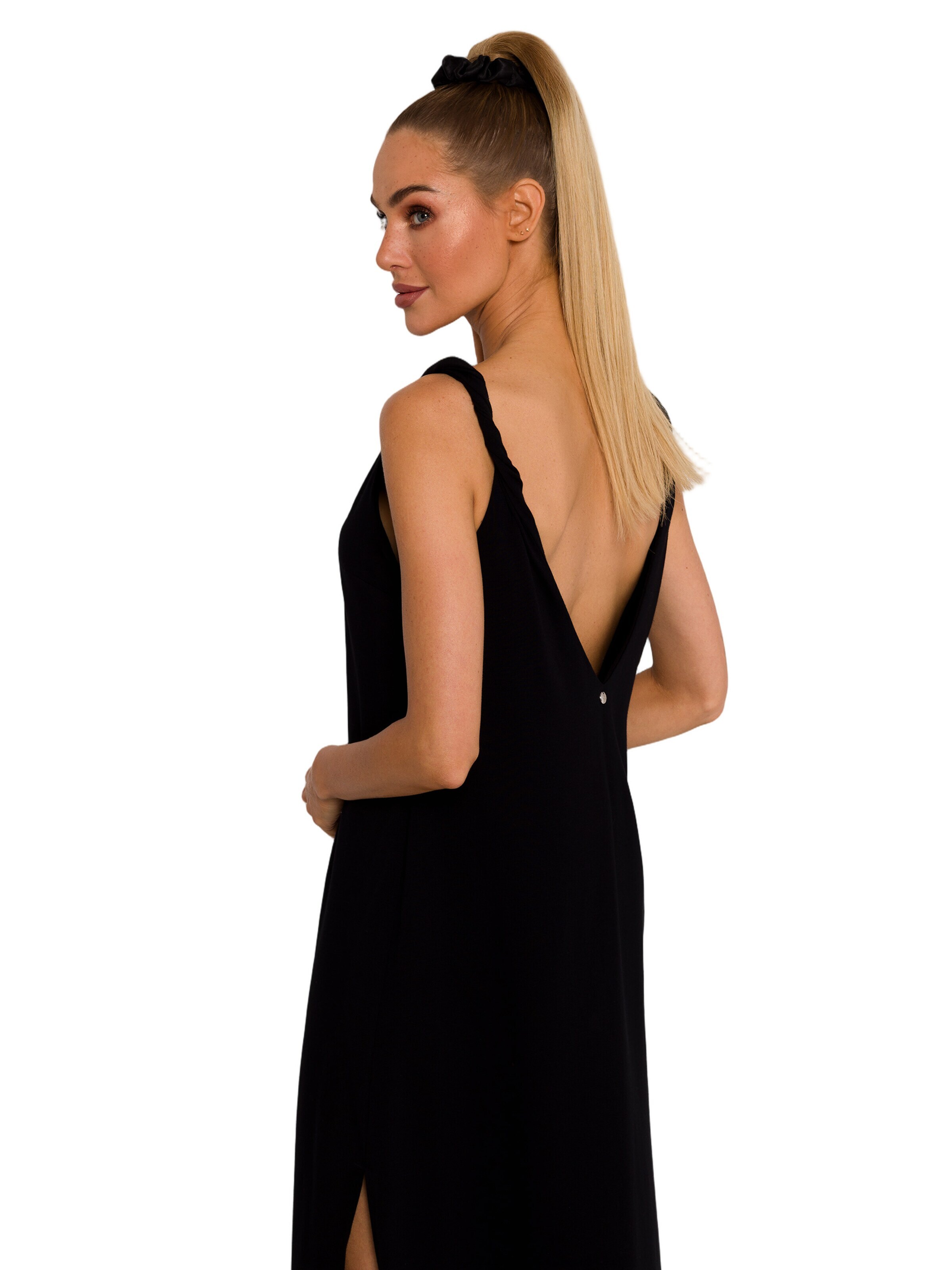 Rochie de la made of emotion pe negru
