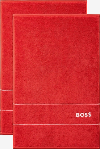 BOSS Home Set 'PLAIN' in Red: front