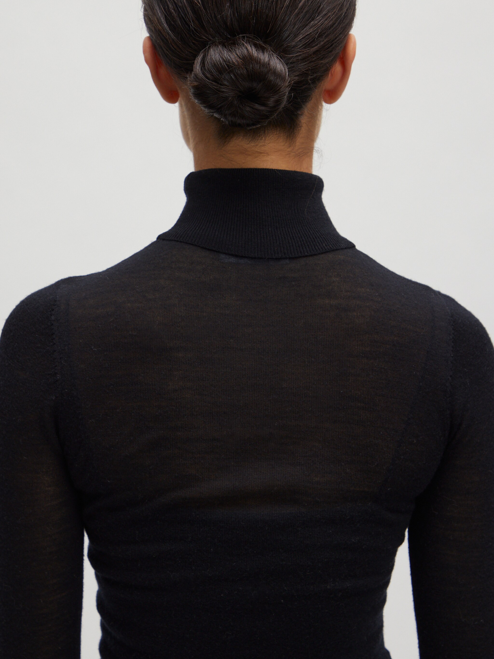 EDITED Produkte Pullover 'Hatti' schwarz