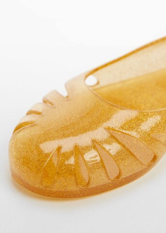 MANGO Classic Flats in Gold