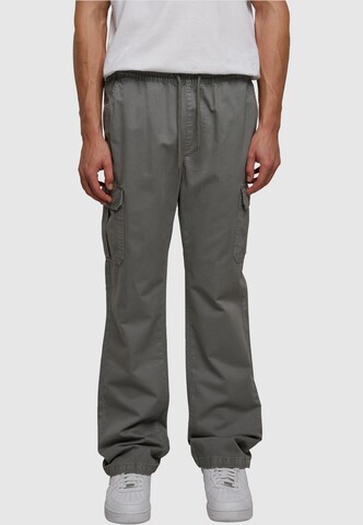 Urban Classics Loose fit Cargo trousers in Grey: front