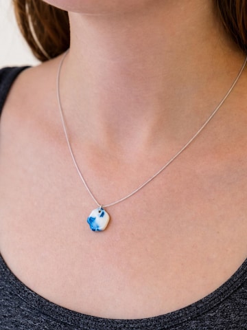 Fräulein Wunder - Colar 'Acetat Alice Silber' em azul: frente